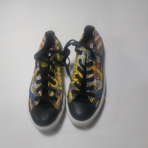 Converse All Star Low Top Batgirl Sneakers Size Women 8, Men 6 - Picture 3 of 11